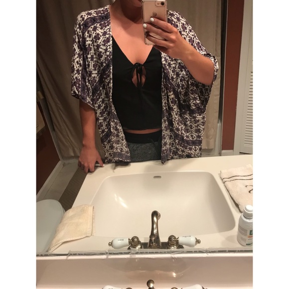 Kimono - Picture 3 of 3